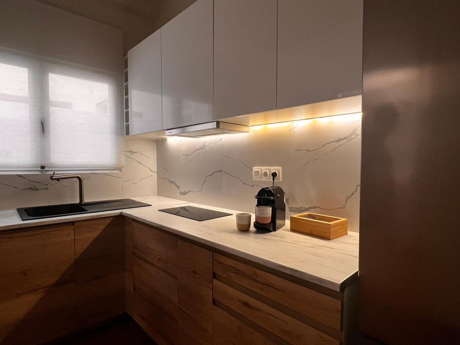 Oikiaegina Apartment ภายนอก รูปภาพ